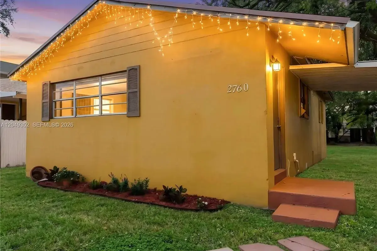 2760 NW 58th St, Miami FL 33142