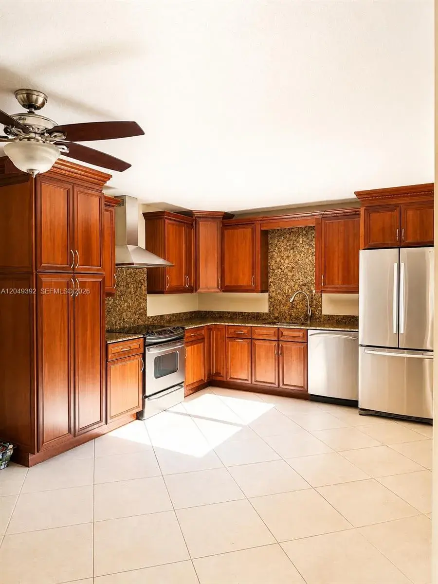 515 5th Ct, Palm Beach Gardens FL 33410