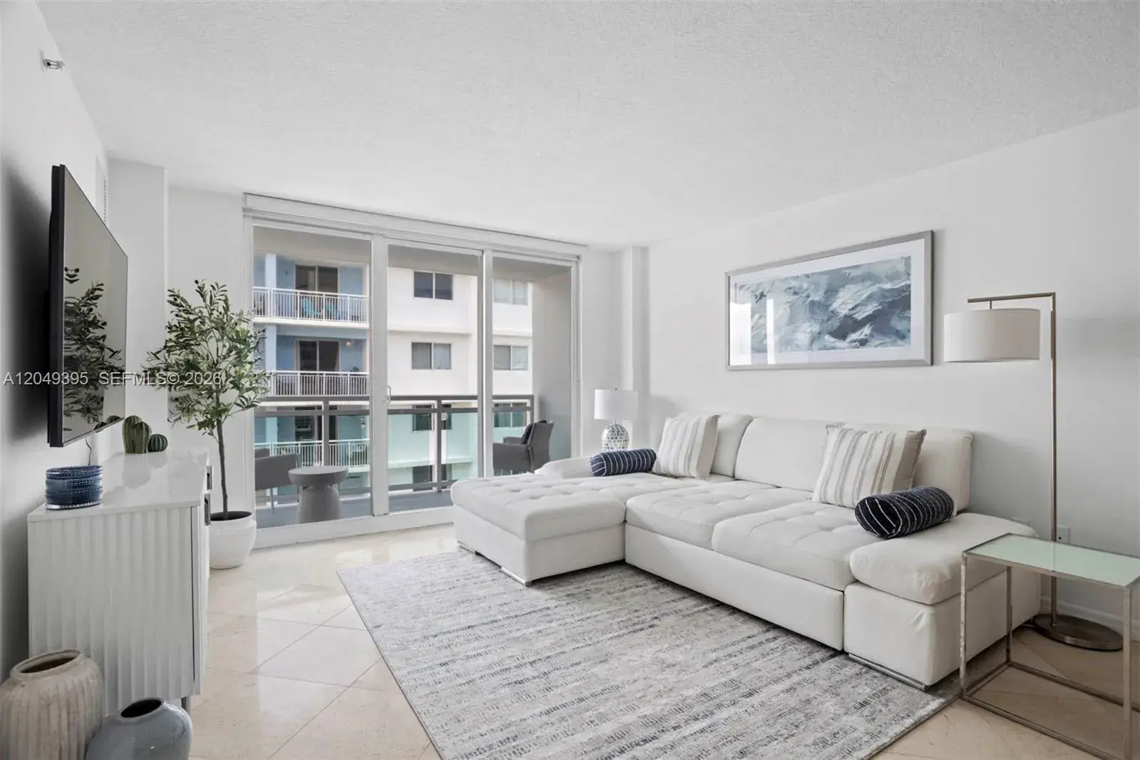 6917 Collins Ave # 1512, Miami Beach FL 33141