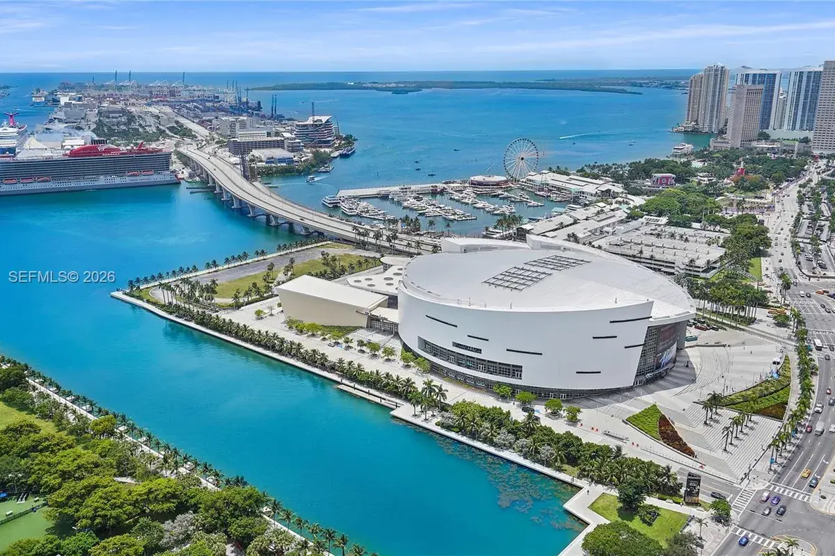 1000 Biscayne Blvd # 4401, Miami FL 33132