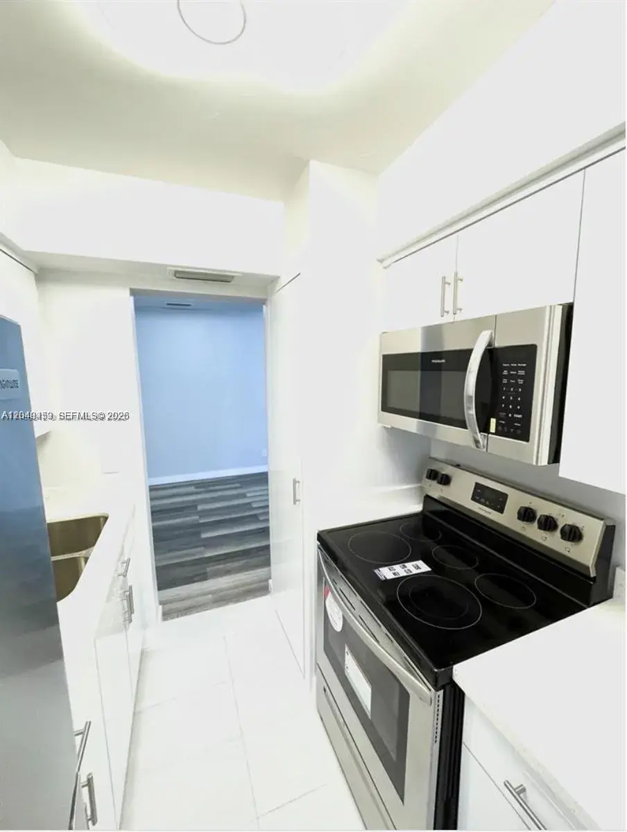 1431 S 14th Ave # 208, Hollywood FL 33020