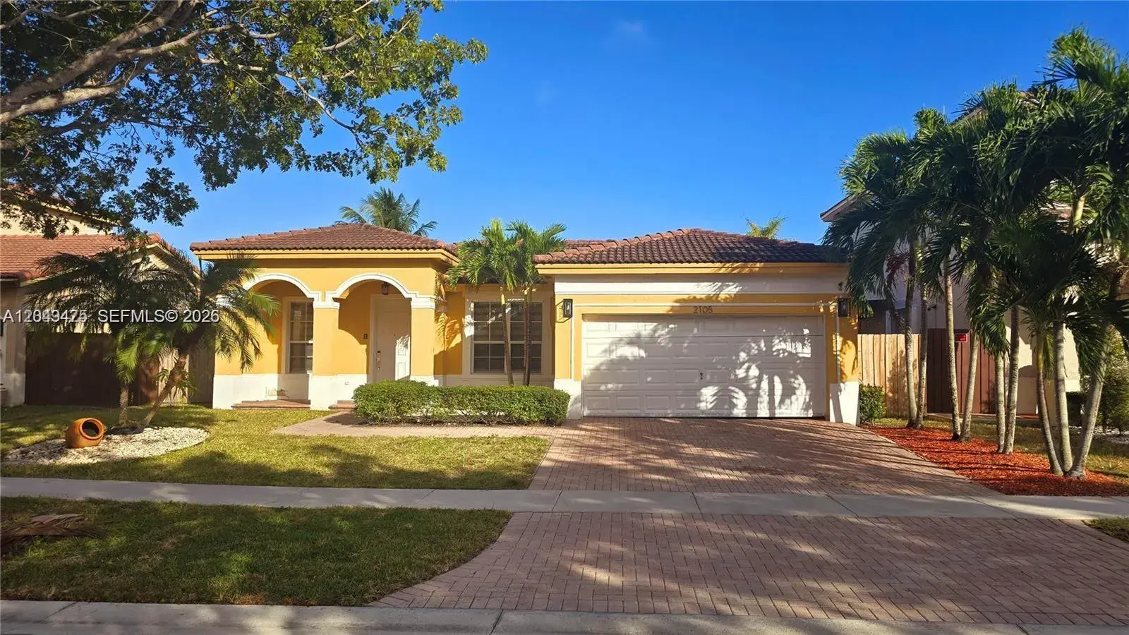 3 bedroom 2 bath Residential for sale at 2105 NE 40th Ave, Homestead FL 33033