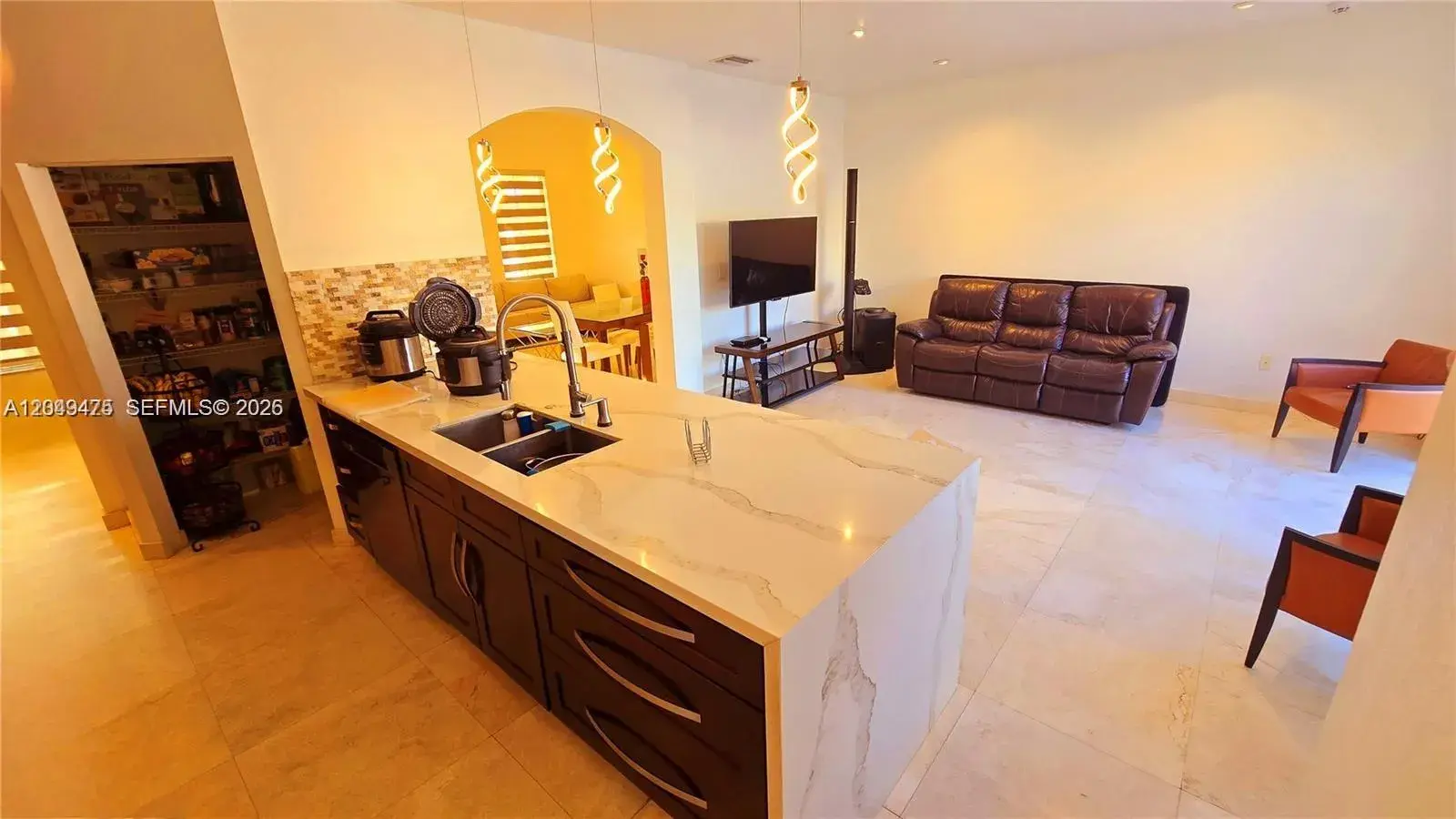 2105 NE 40th Ave, Homestead FL 33033