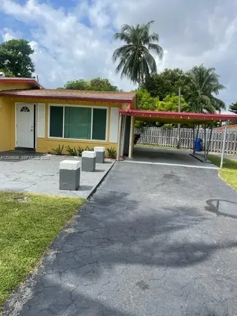 1400 NW 15th Ct, Fort Lauderdale FL 33311