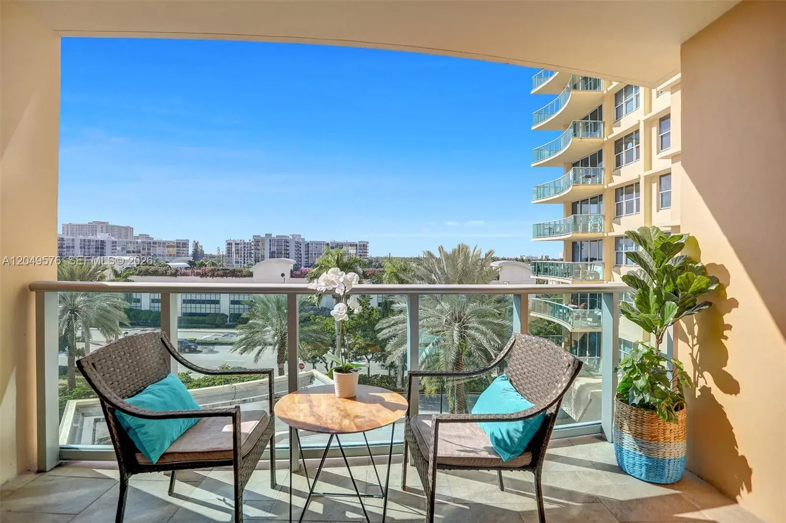 2501 S Ocean Dr, Hollywood FL 33019