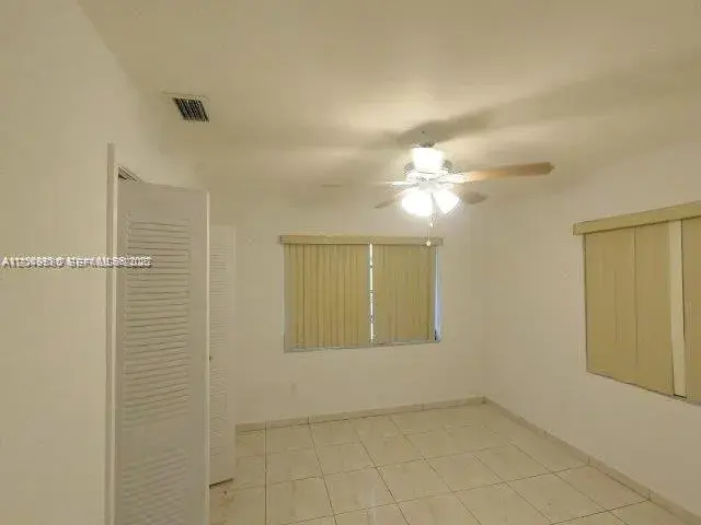 3062 NW 60th St, Miami FL 33142