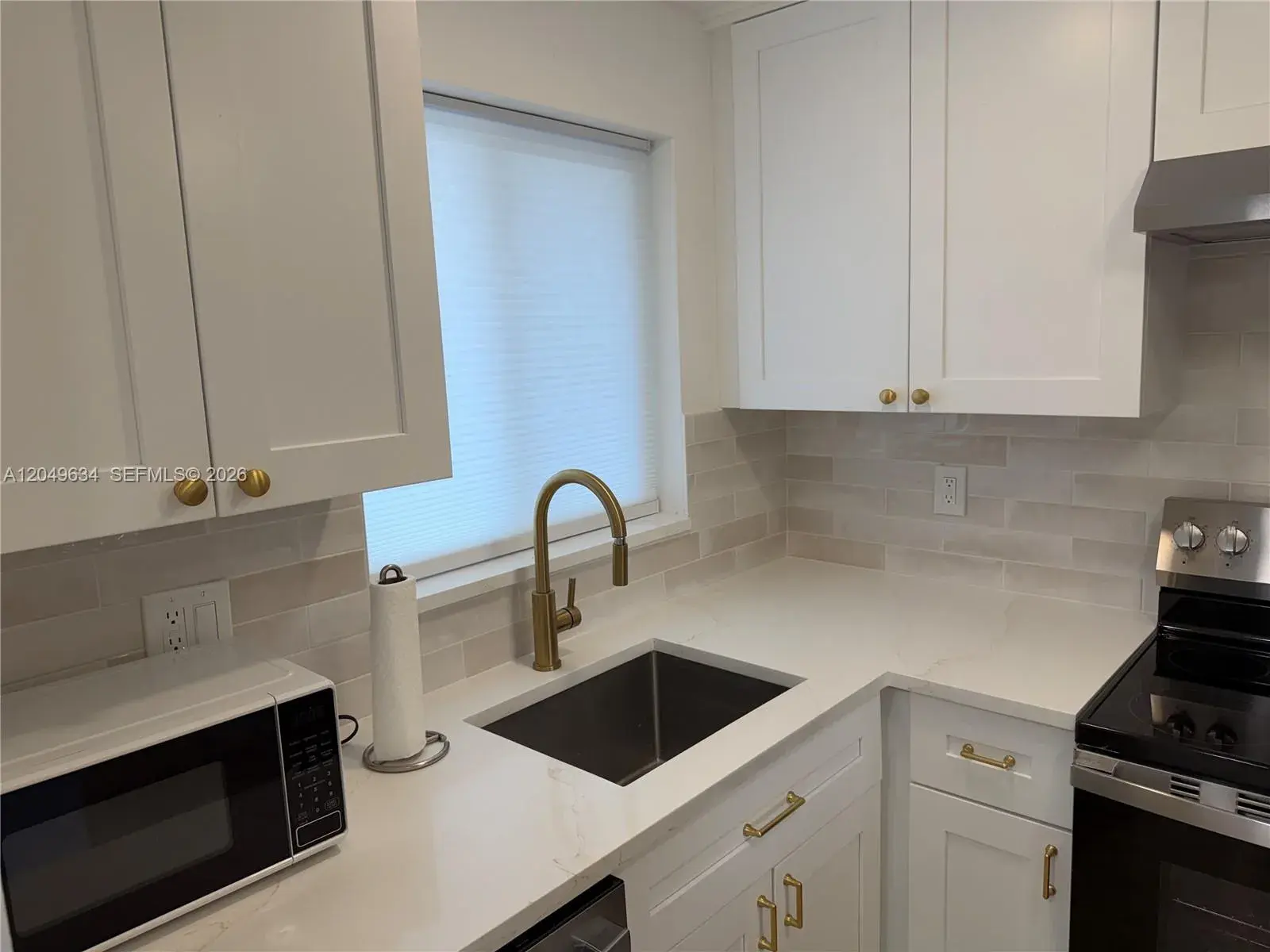 8135 Sunrise Lakes Blvd # 210, Sunrise FL 33322