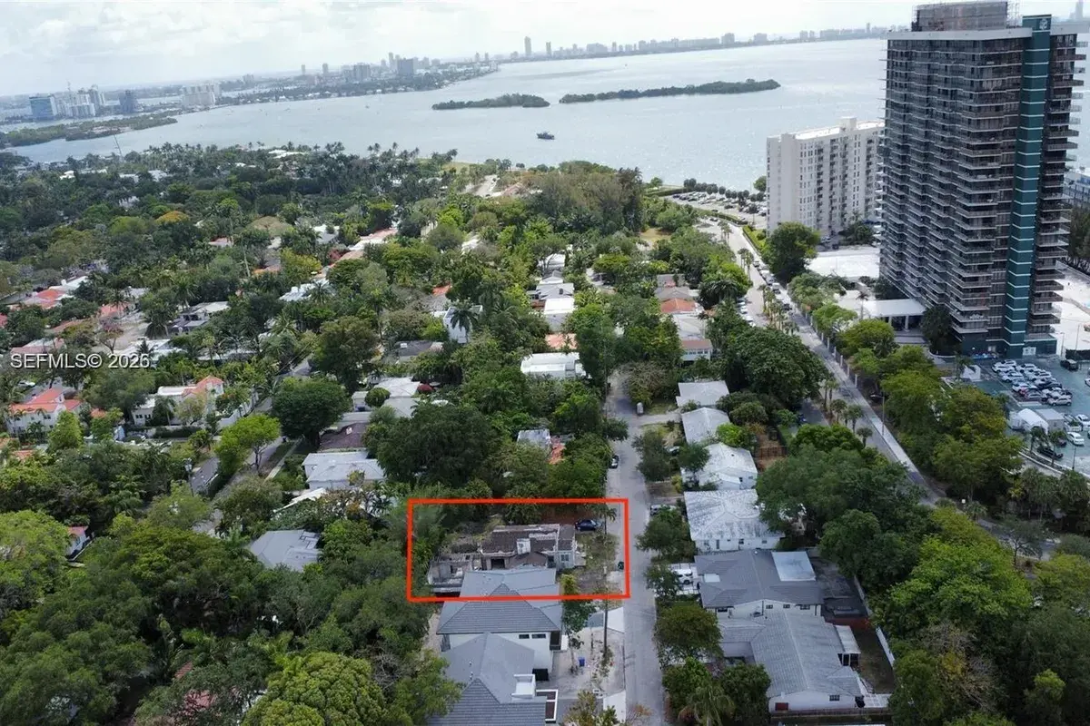 751 NE 70th St, Miami FL 33138