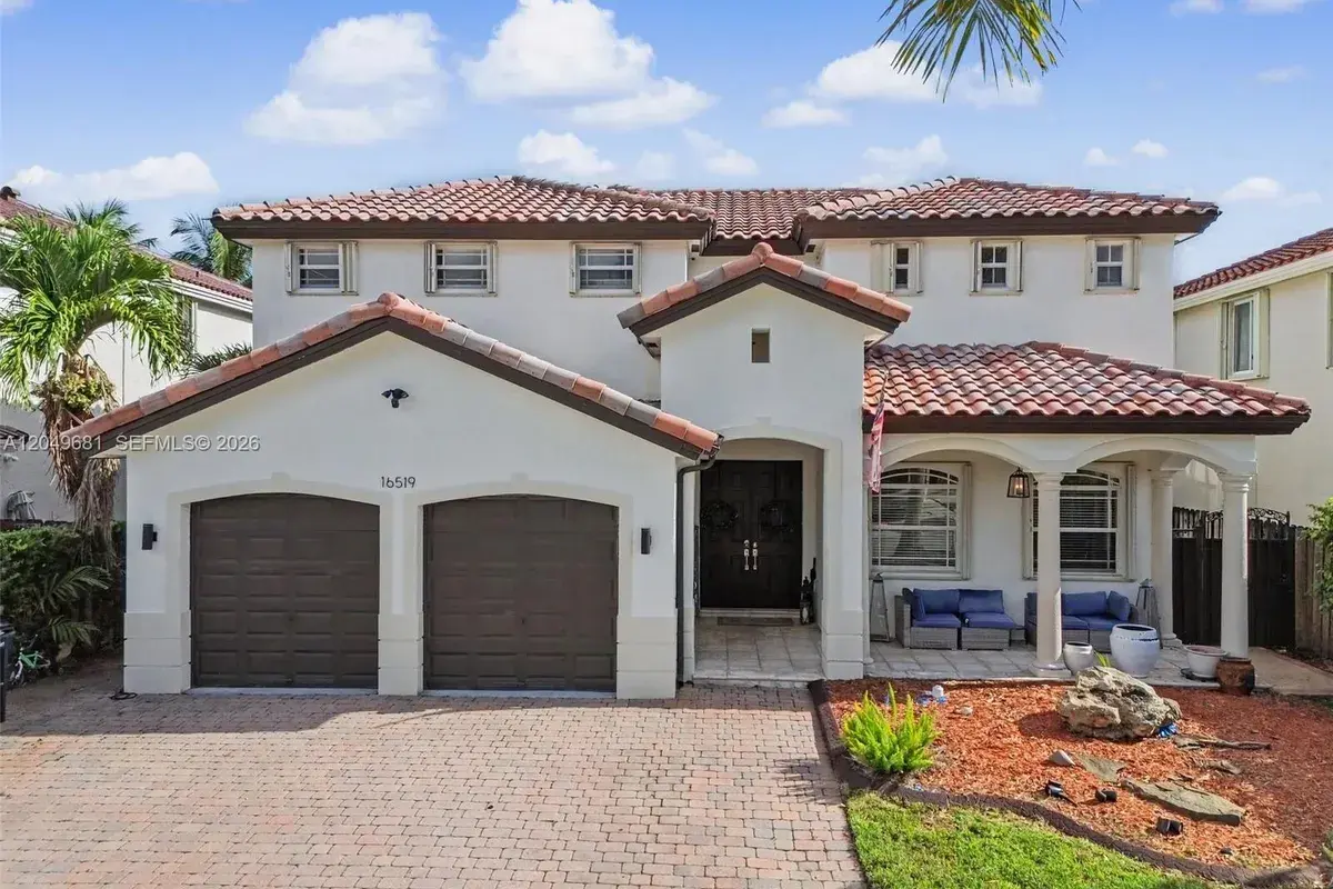 16519 SW 67th Ter, Miami FL 33193