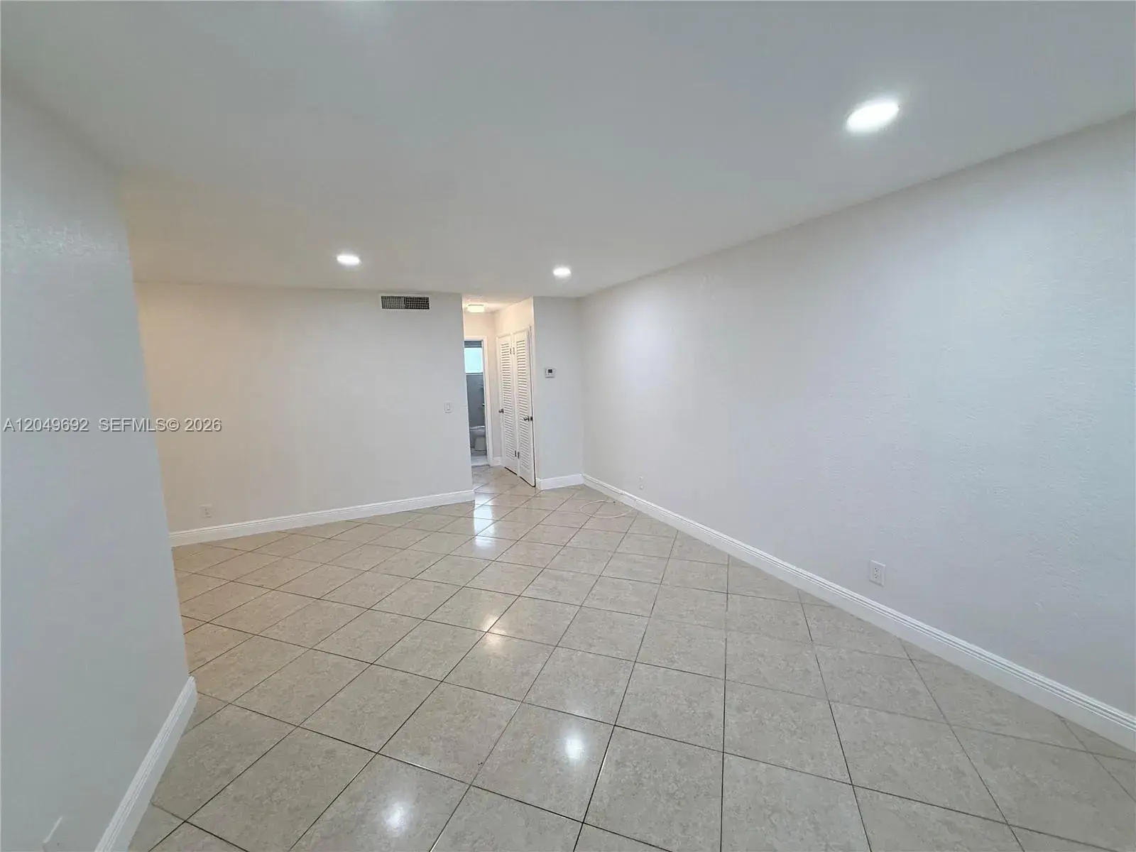 1 bedroom 1 bath Residential Lease for rent at 1328 Wiley St # 207, Hollywood FL 33019