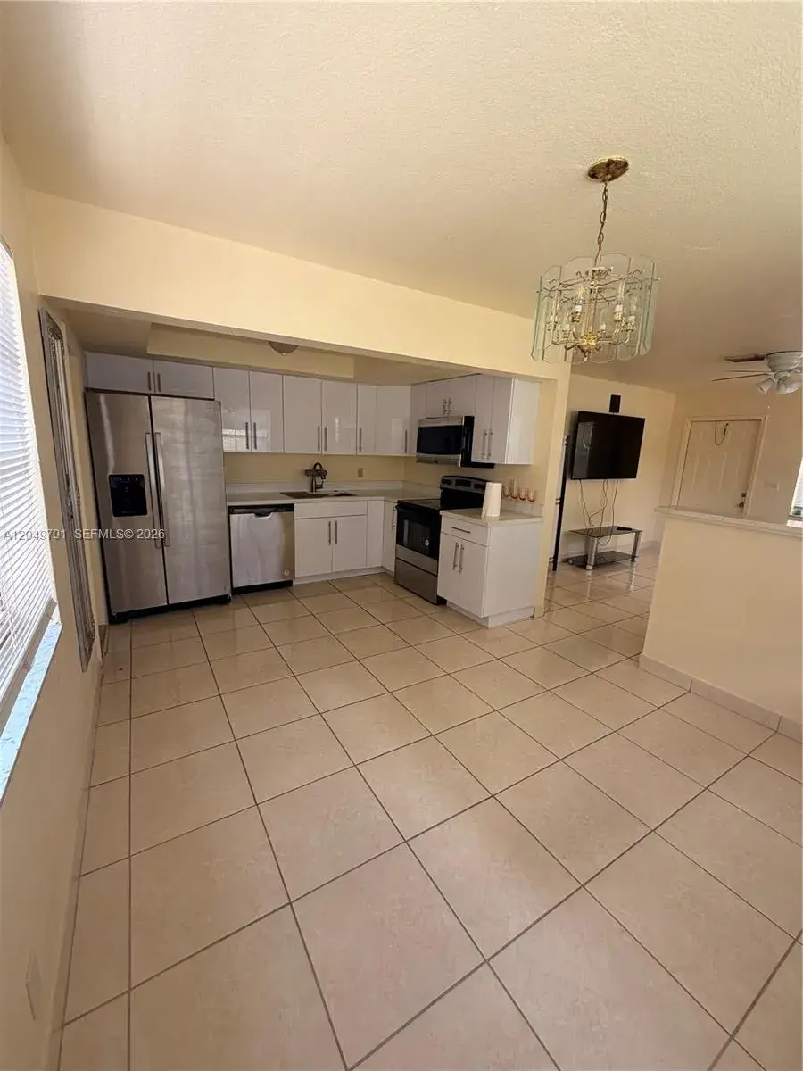 2 bedroom 1 bath Residential Lease for rent at 1141 NW 5th Ave # 2, Fort Lauderdale FL 33311