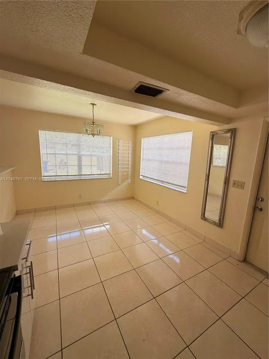 1141 NW 5th Ave # 2, Fort Lauderdale FL 33311