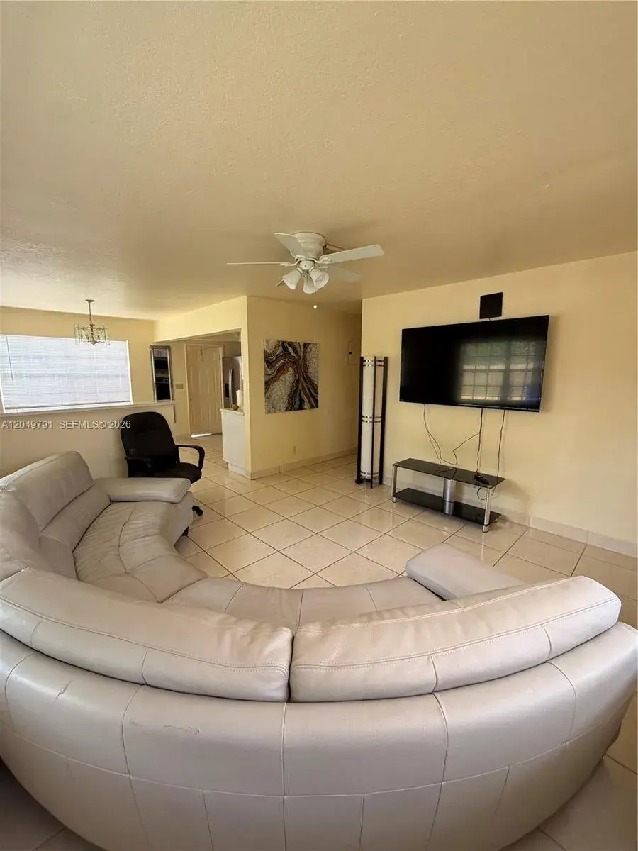 1141 NW 5th Ave # 2, Fort Lauderdale FL 33311