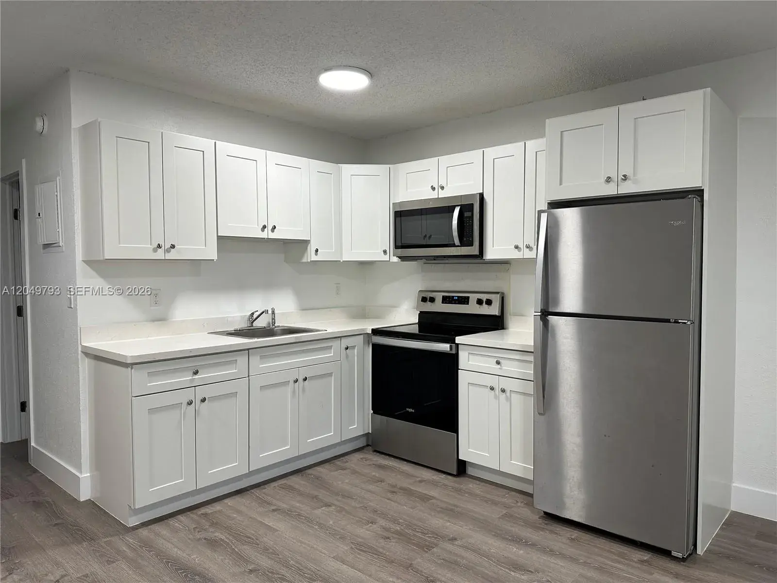 1 bedroom 1 bath Residential Lease for rent at 3660 NE 11th Ave # 3, Oakland Park FL 33334
