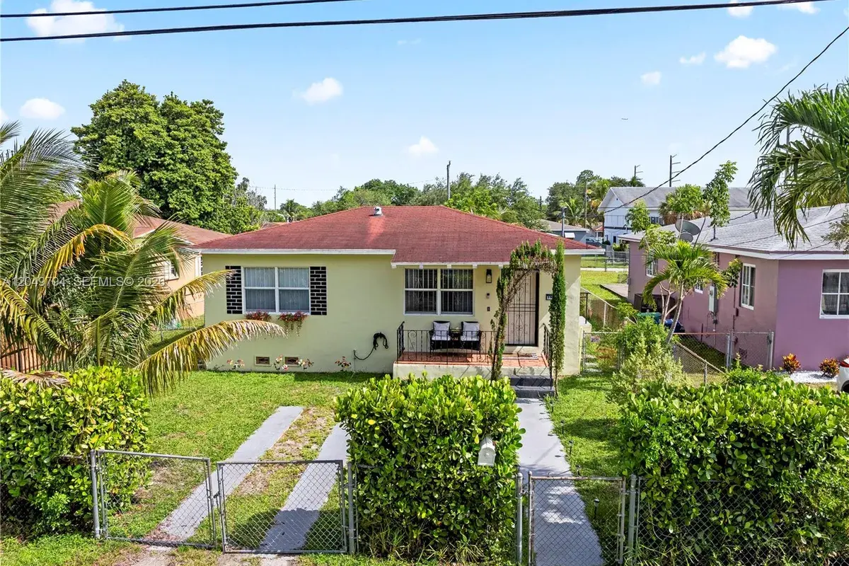 1920 NW 69th Ter, Miami FL 33147
