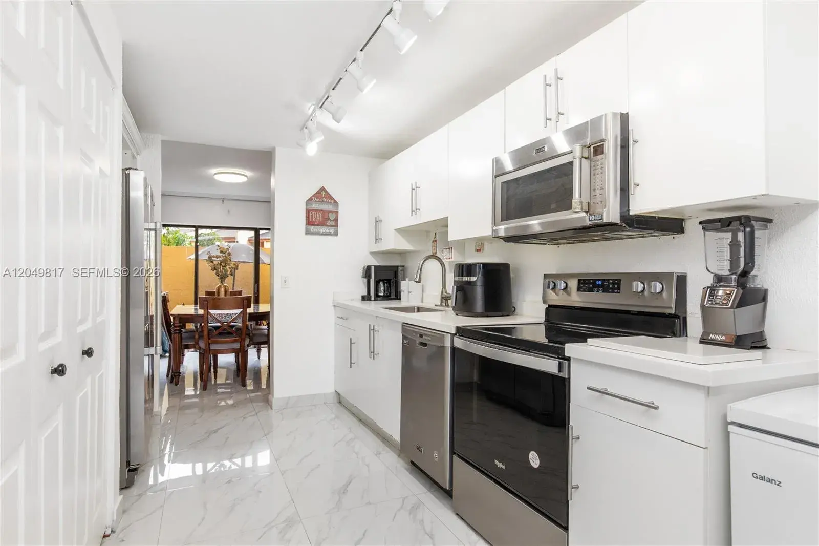 1580 NW 93rd Ave # 300, Pembroke Pines FL 33024