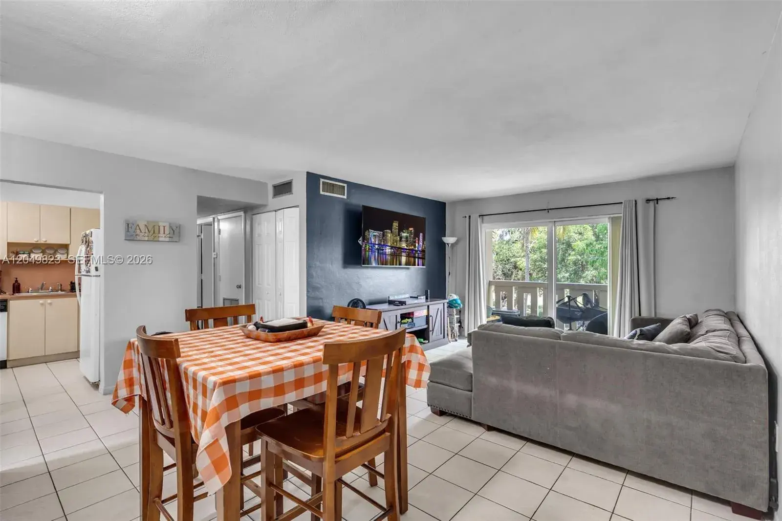 7400 Miami Lakes Dr # D205, Miami Lakes FL 33014