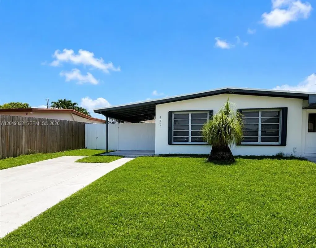 10730 SW 52nd Ter, Miami FL 33165