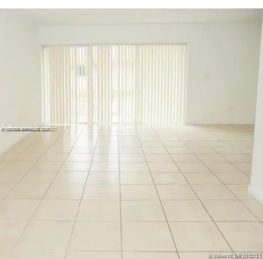 9365 Fontainebleau Blvd # E231, Miami FL 33172