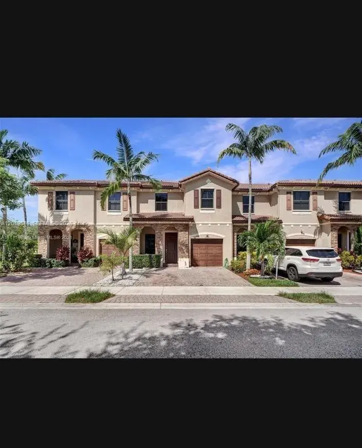 3 bedroom 2 bath Residential for sale at 23570 SW 113th Path, Homestead FL 33032