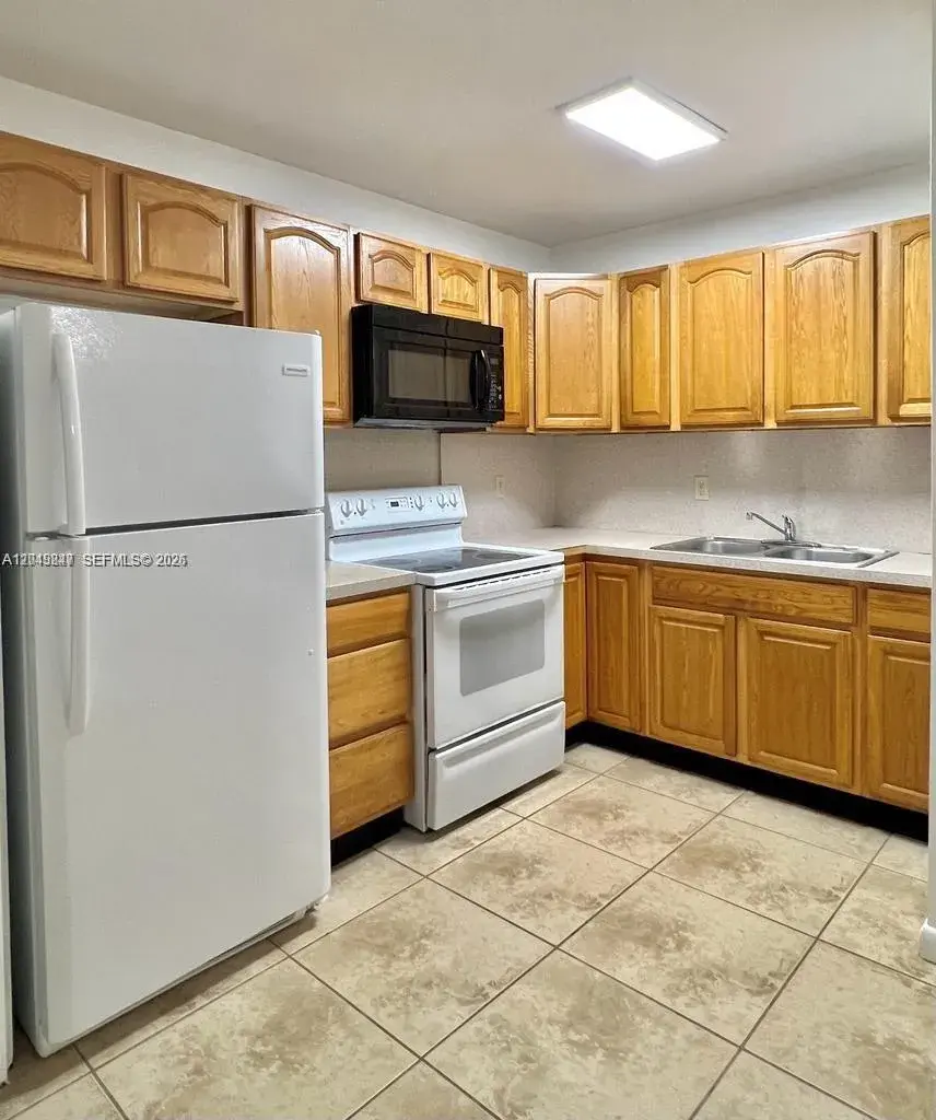 1412 SW 41st Ave, Fort Lauderdale FL 33317