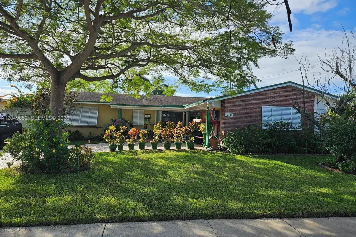 12340 SW 41st St # 1, Miami FL 33175