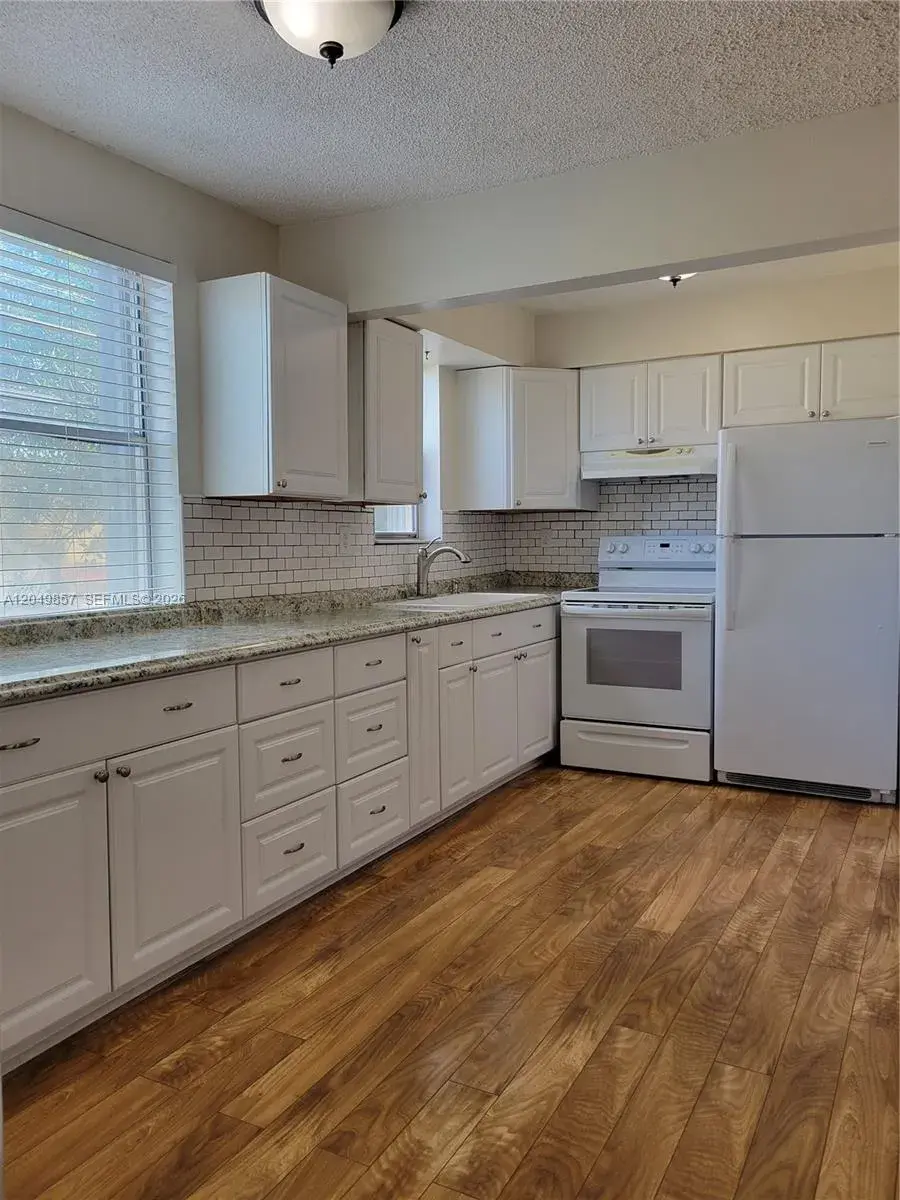 2200 Taylor St # 205, Hollywood FL 33020