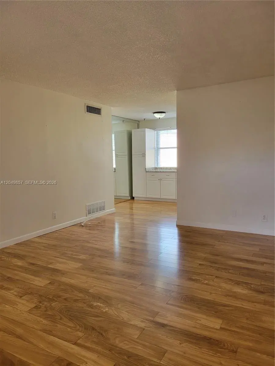 2200 Taylor St # 205, Hollywood FL 33020