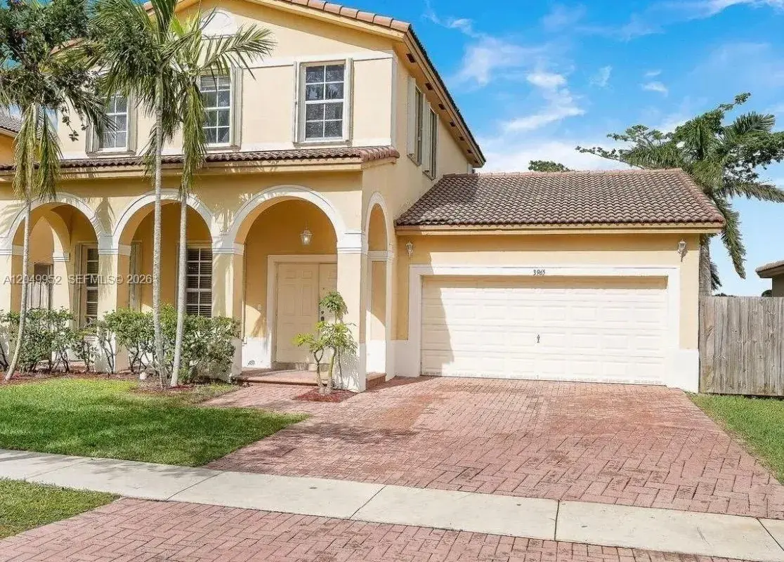 3965 NE 15th St, Homestead FL 33033