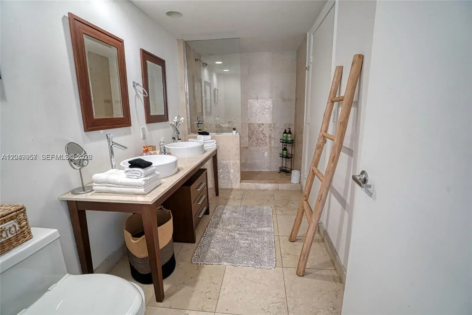 485 Brickell Ave # 1701, Miami FL 33131