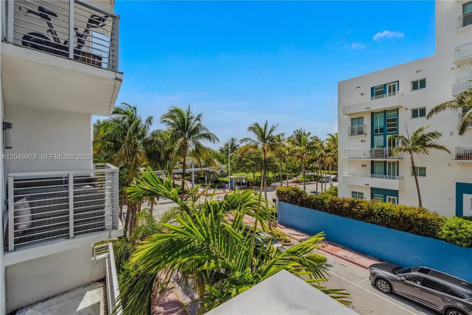7700 Collins Ave # 3, Miami Beach FL 33141