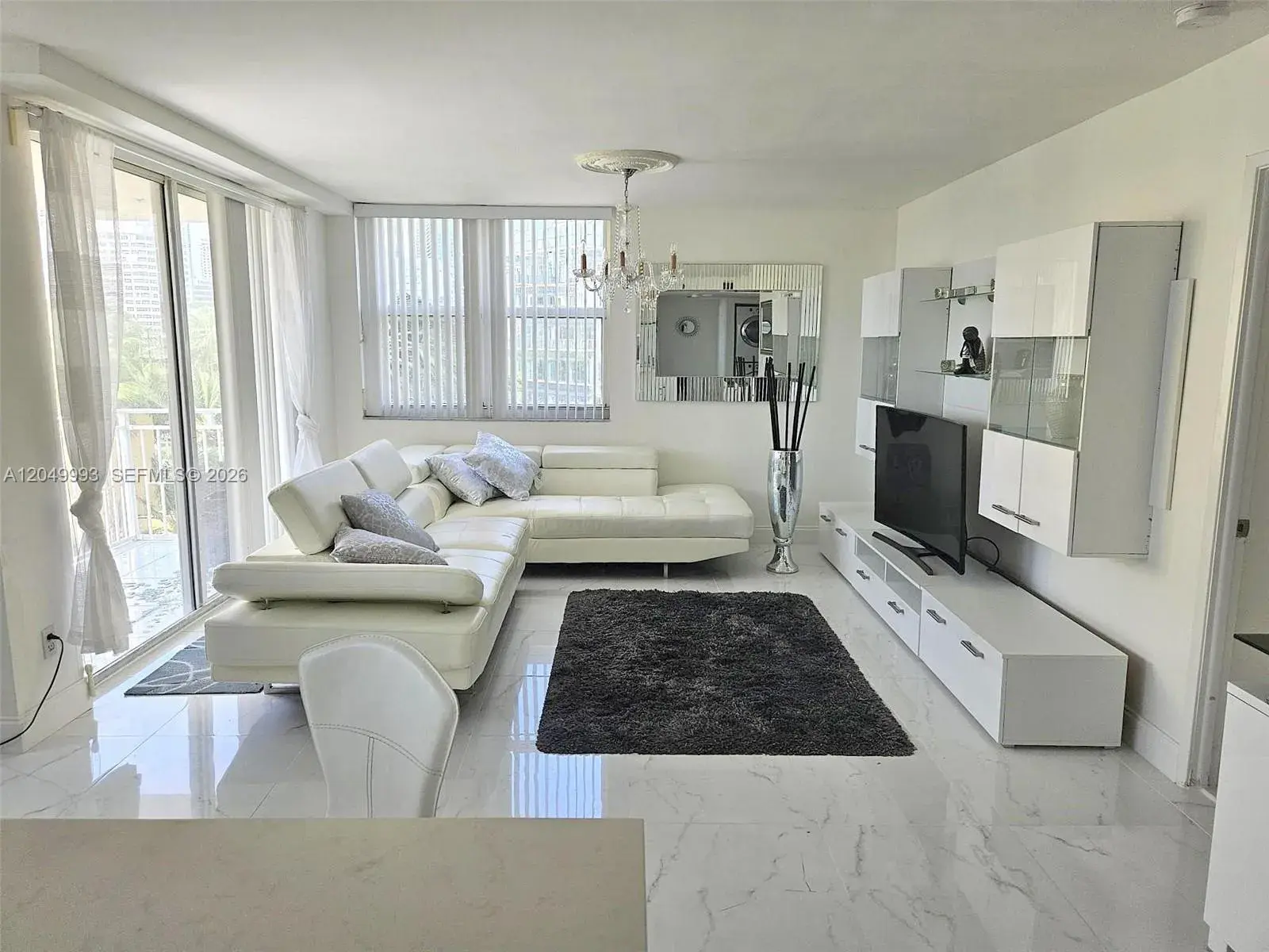 2 bedroom 2 bath Residential for sale at 770 Claughton Island Dr # 602, Miami FL 33131