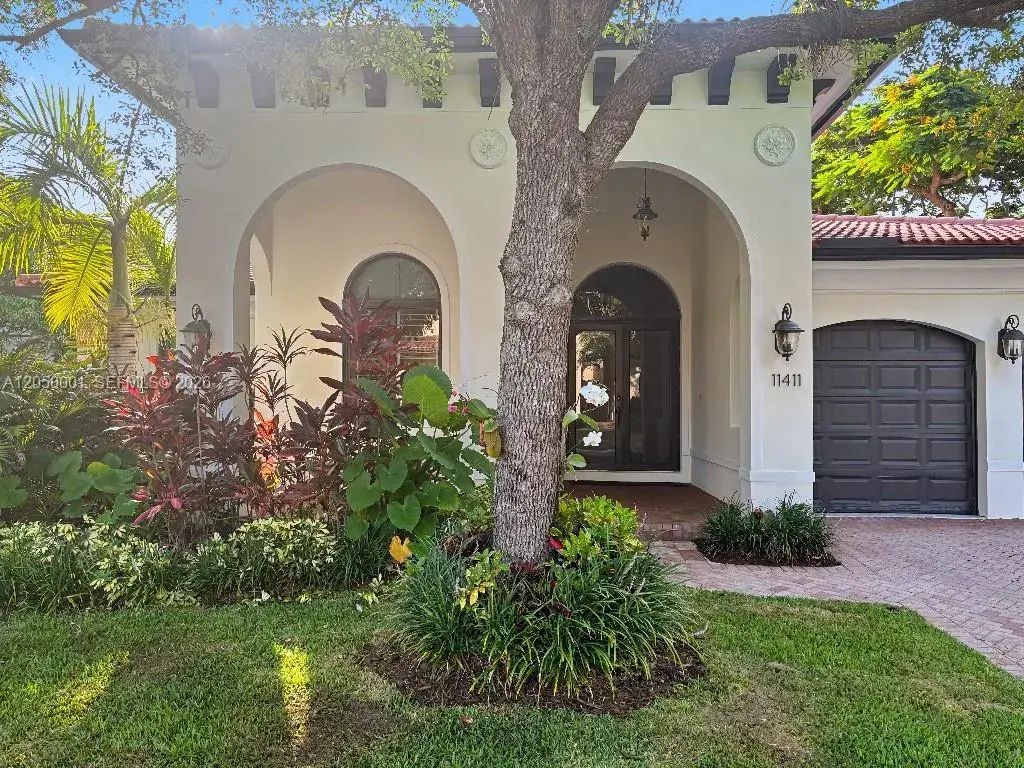 11411 Smathers Cir, Coral Gables FL 33156