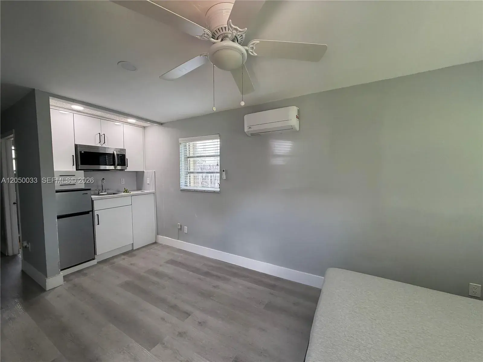 7889 NW 174th St, Hialeah FL 33015