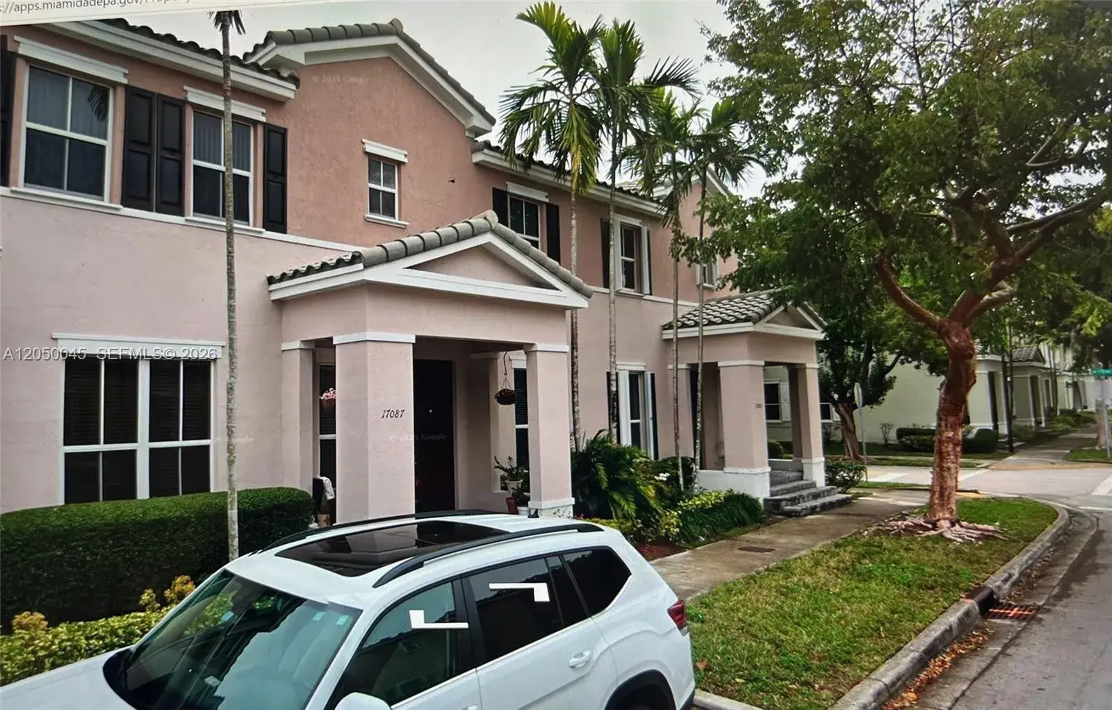 17087 SW 93rd St, Miami FL 33196