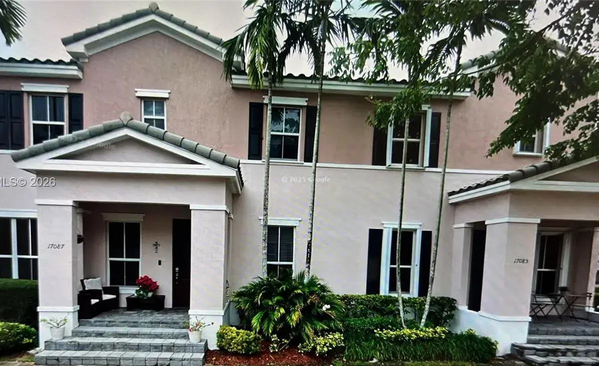 17087 SW 93rd St, Miami FL 33196