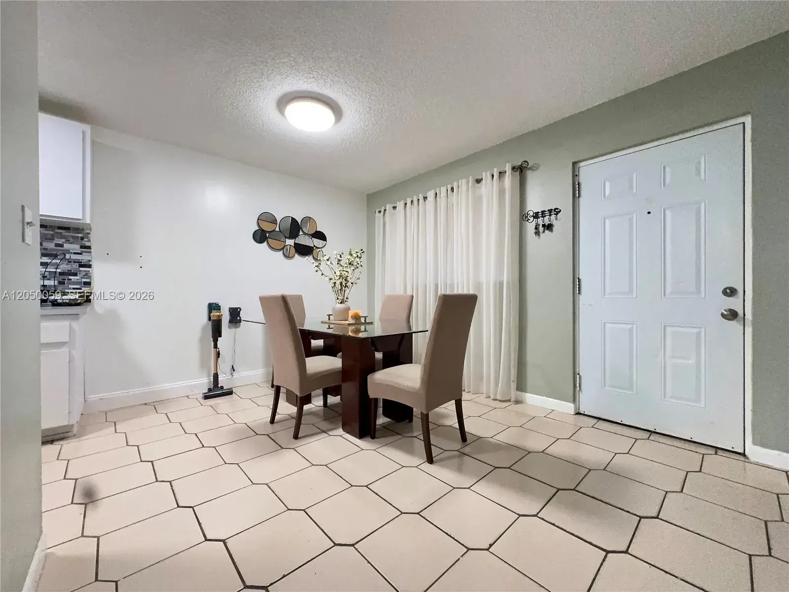 10765 SW 4th St # 3, Sweetwater FL 33174