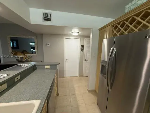 3725 S Ocean Dr # 605, Hollywood FL 33019