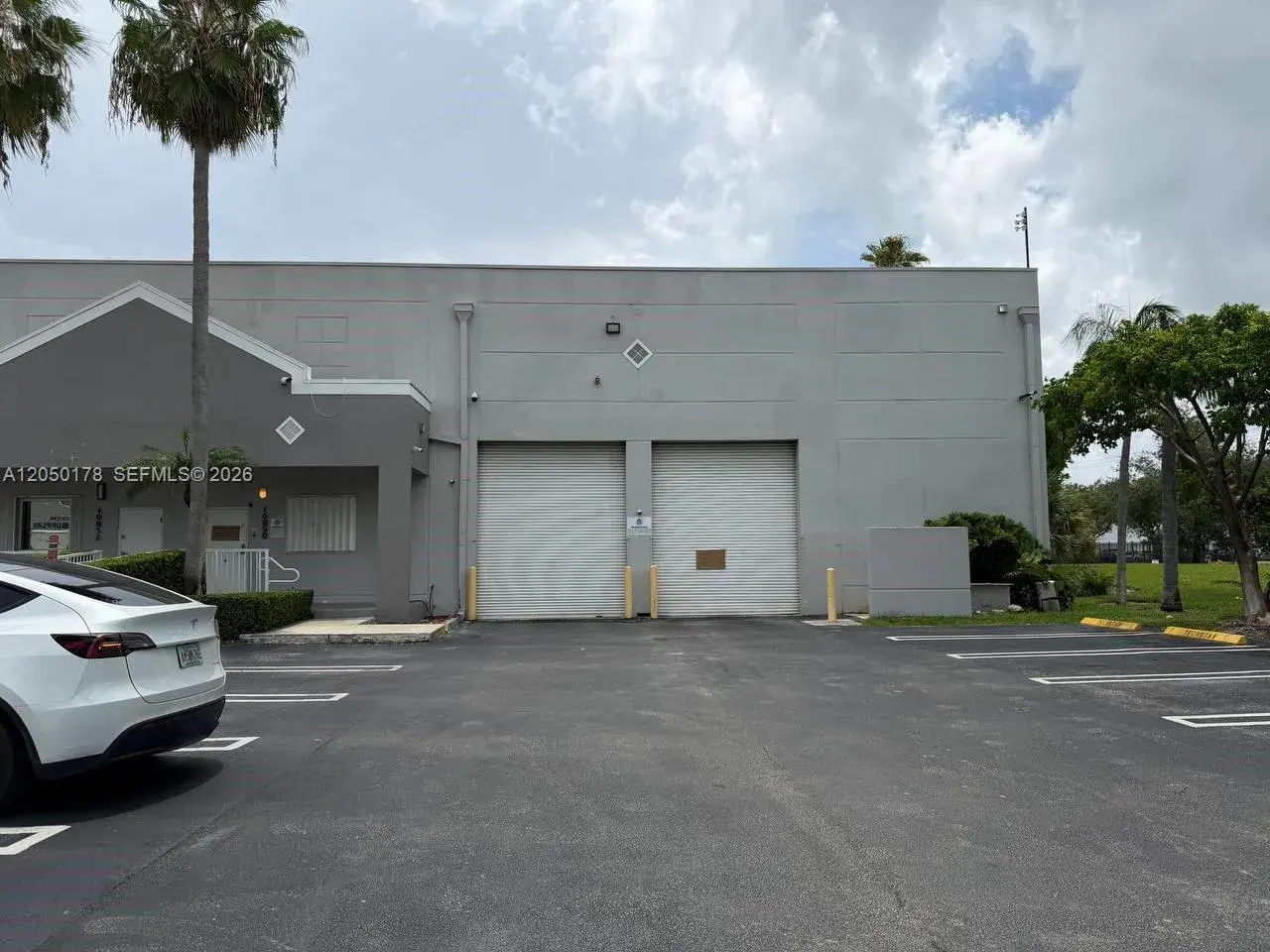 Commercial Sale for sale at 10850 NW 27th St, Doral FL 33172