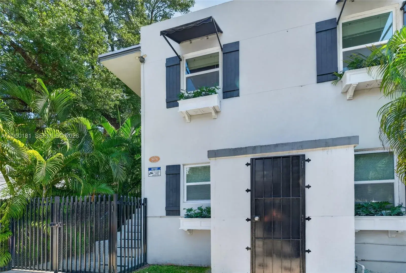 1 bedroom 1 bath Residential Lease for rent at 3676 Oak Ave # 6, Miami FL 33133