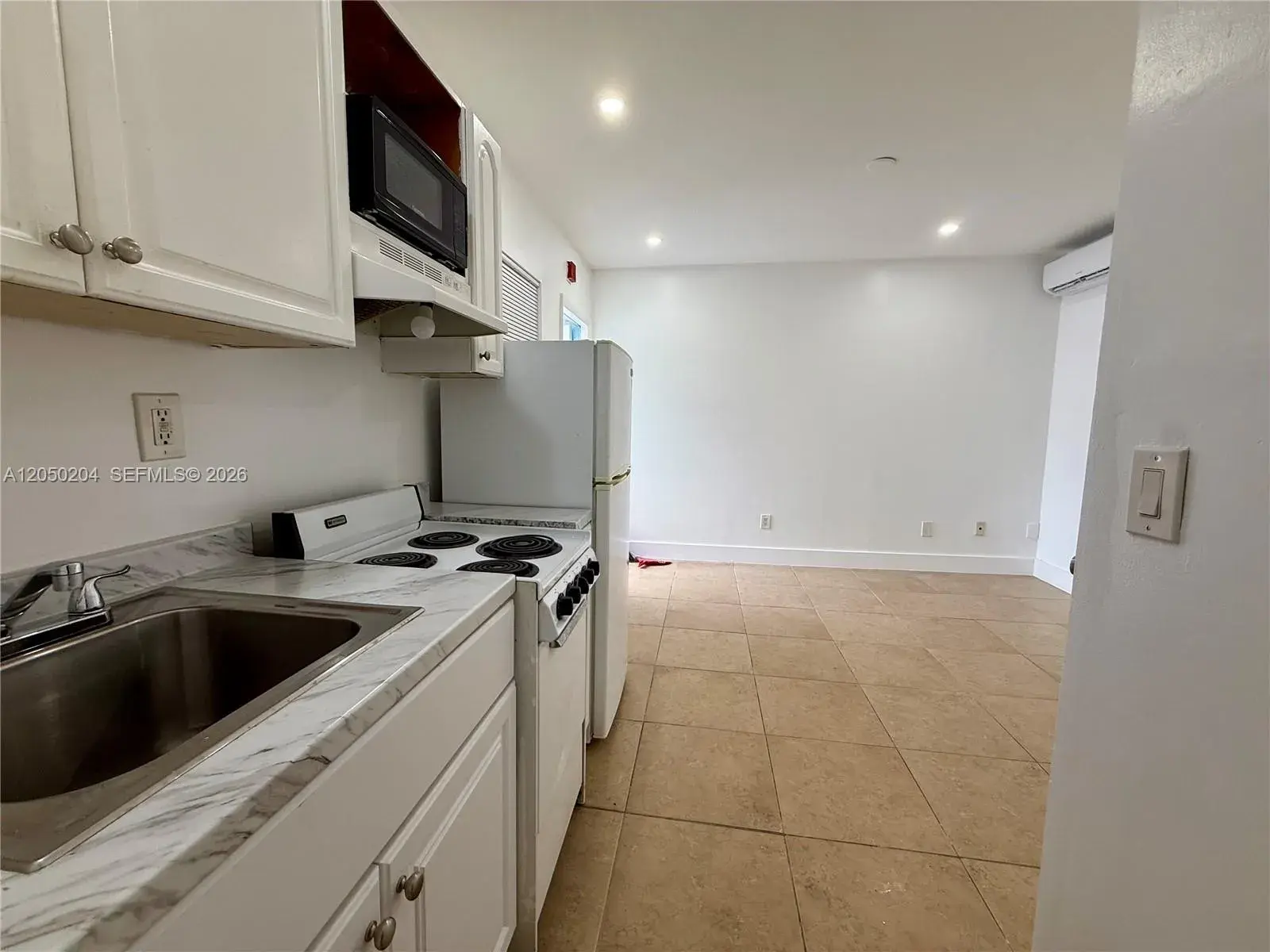 427 NE 62nd St # 14, Miami FL 33138