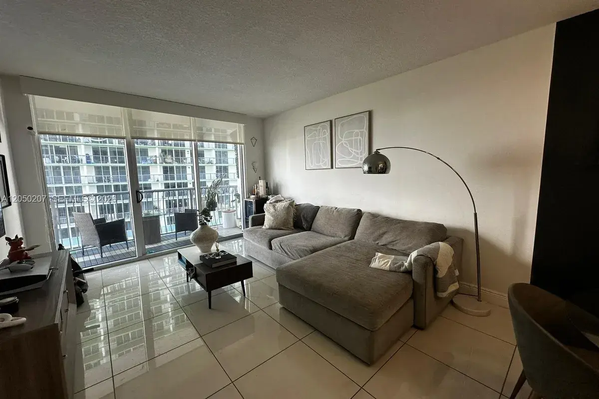 1750 N Bayshore Dr # 1609, Miami FL 33132