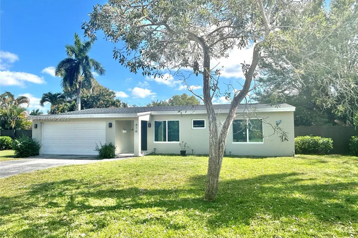 416 Bayberry Dr, Plantation FL 33317