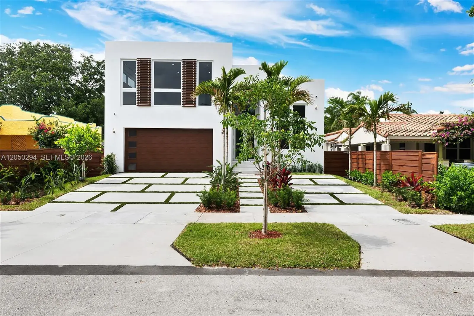 5 bedroom 5 bath Residential Lease for rent at 1615 NE 3rd Ct, Fort Lauderdale FL 33301