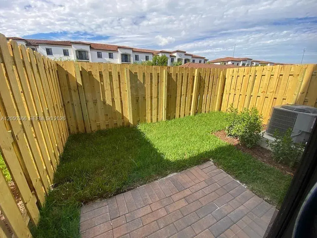 21071 NE 8th Ave # 21071, Miami FL 33179