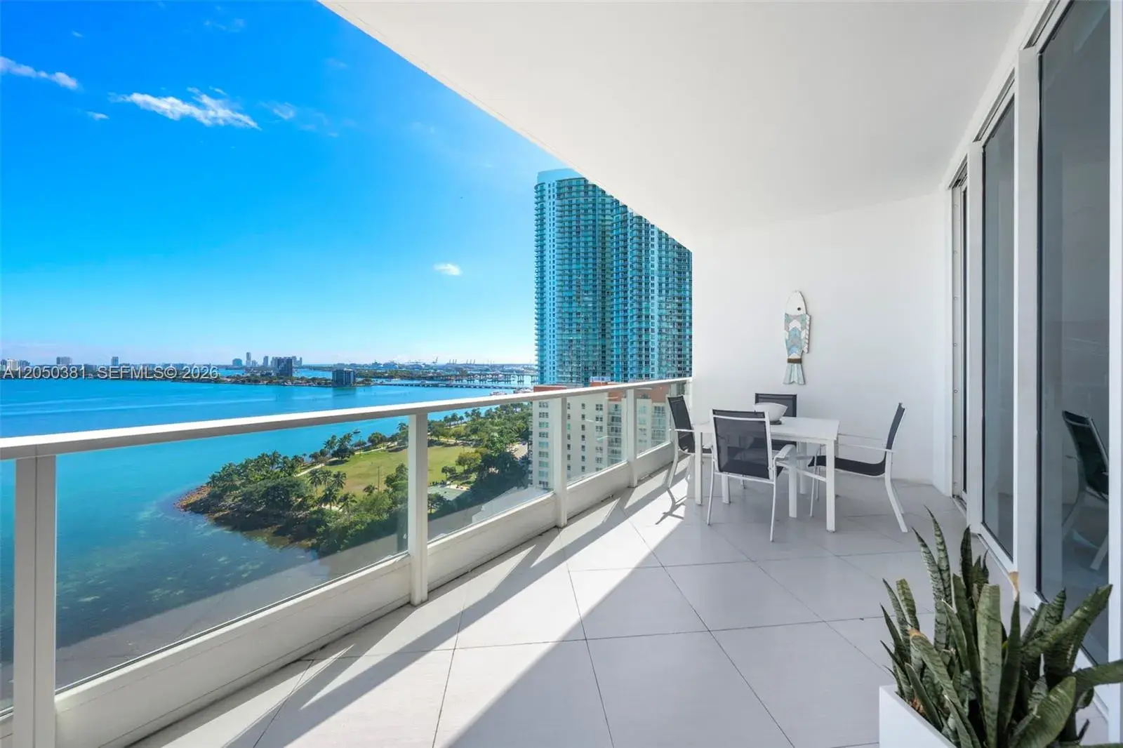2020 N Bayshore Dr # 1908, Miami FL 33137
