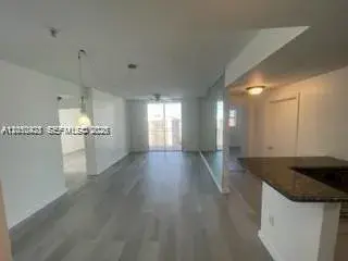 185 SE 14th Ter # 1904, Miami FL 33131