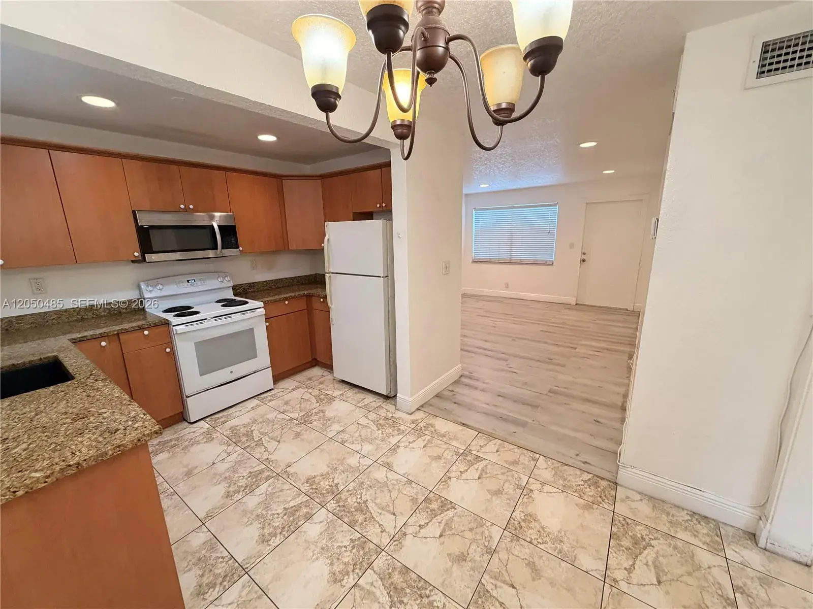 1 bedroom 1 bath Residential Lease for rent at 2826 Van Buren St # 2, Hollywood FL 33020