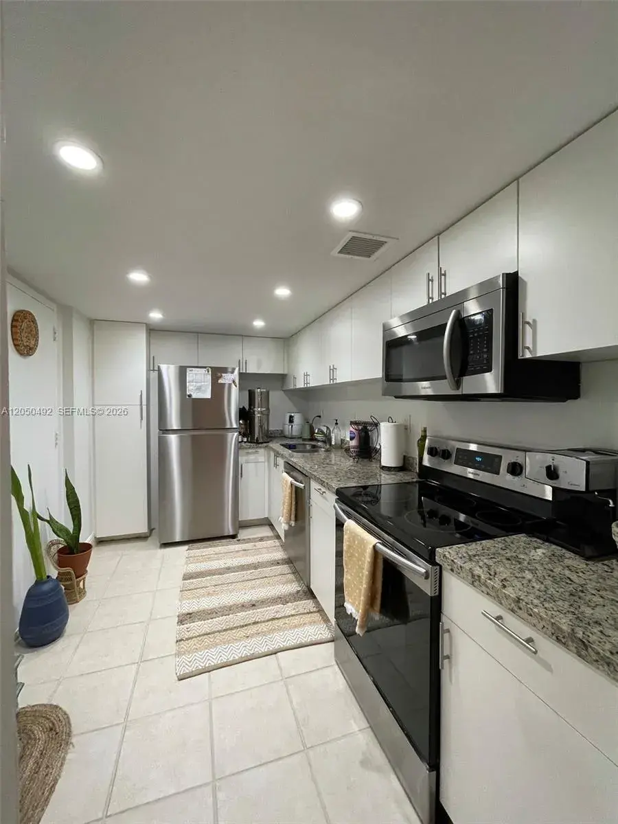 1800 Sans Souci Blvd # 206, North Miami FL 33181