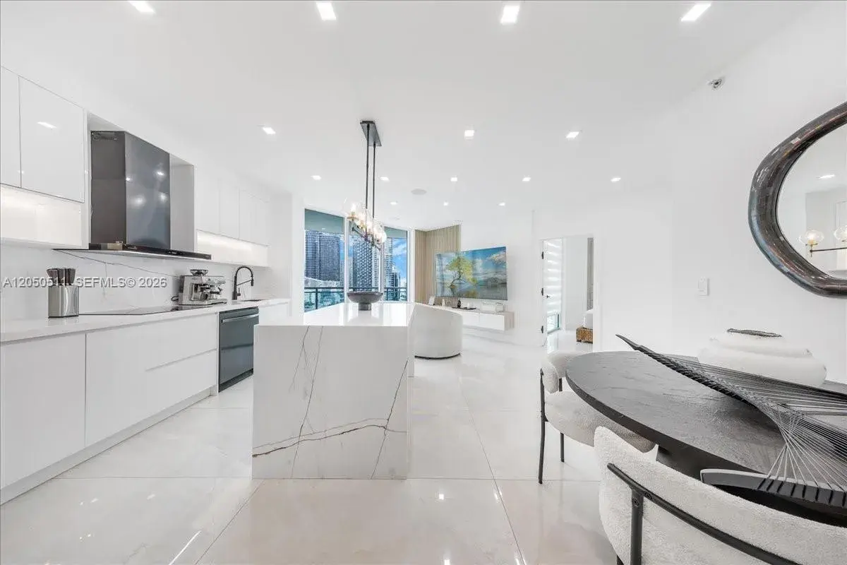 350 S Miami Ave # 2314, Miami FL 33130